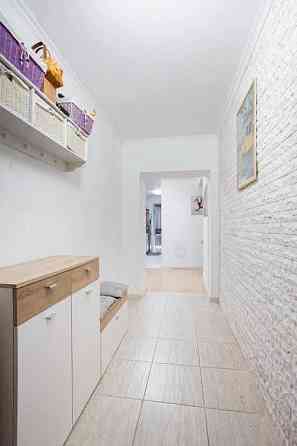 Без%продається 4-к  авторський ремонт з видом на Дніпро м. Лівобережна Киев