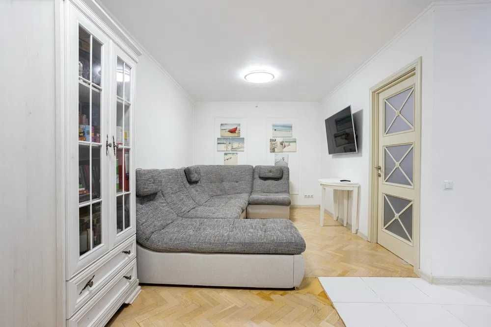 Без%продається 4-к  авторський ремонт з видом на Дніпро м. Лівобережна Киев - изображение 2