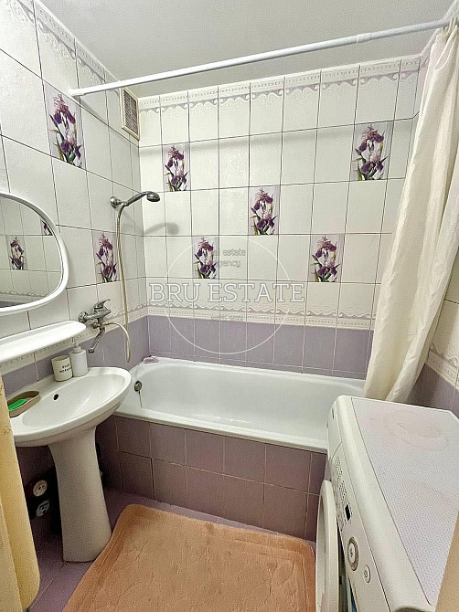 Продаж приємної 2 к кв  Позняки Харківська низький поверх Киев - изображение 4