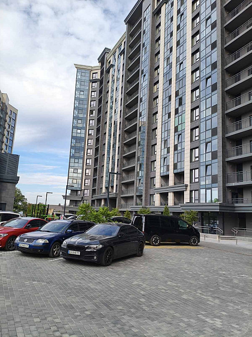 Продам 3 кімнатну квартиру вулиця Кудрявська 24А Киев - изображение 1