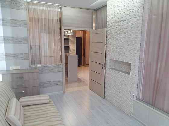 Позняки, вул. Драгоманова, 2-а, приваблива 2-кімнатна квартира. Киев