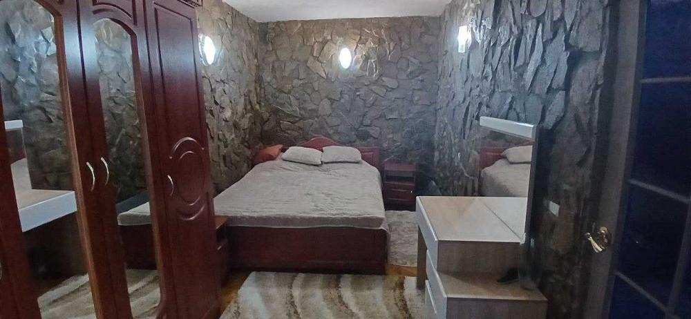 2 кімнатна квартира.Дезайнерскі стіни. Поблизу є все. Тихий район. Харьков - изображение 3