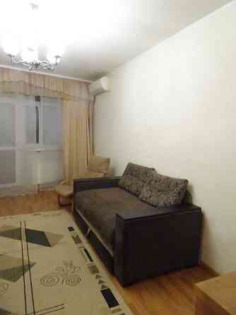 Кубанской Украины, 1к отличная квартира, евроремонт, метро Лесная Київ