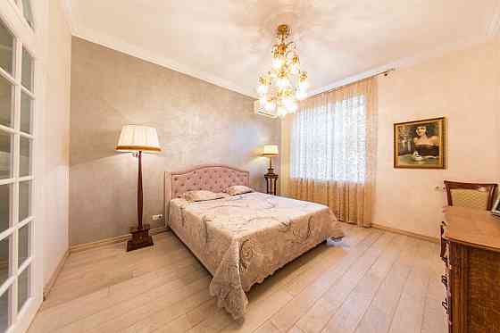 Оренда 2-к квартири 90м2 в Урядовому Кварталі, Інститутська 15/5 Київ