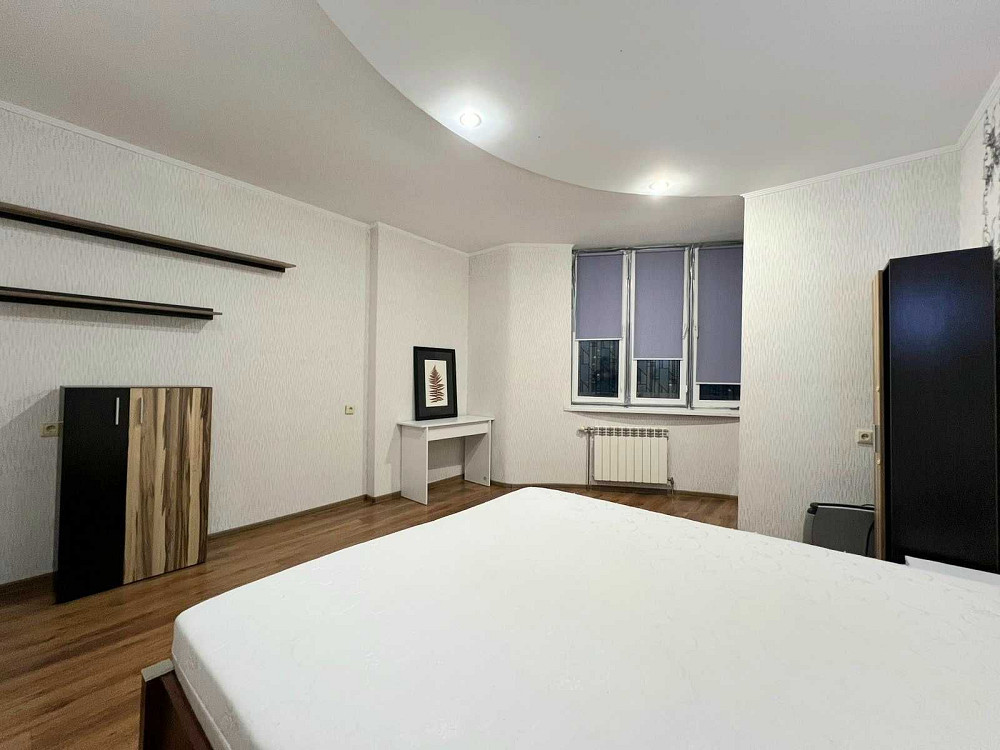 Урлівська 21а, спальня + кухня-вітальня, 1 кімнатна 55м2, м. Осокорки Київ - зображення 4