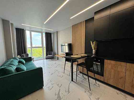 Простора, видова однокімнатна квартира 51 м. ЖК "Campus" Київ