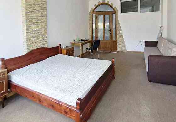 Оренда 3к.квартири з Кондиціонерами та Посудомийкою,
новобудова, центр Ивано-Франковск