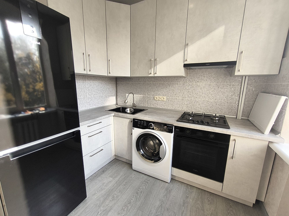 Оренда чудової 2кімнатної квартири в центрі міста Черкаси - зображення 2