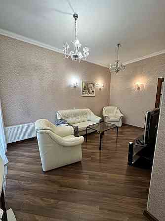 Оренда 2- кв квартира Лютеранська м. Хрещатик Киев