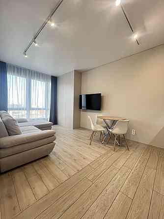 Центр.Оенда.  Сдам 2х ком квартру в ЖК Женева Днепр