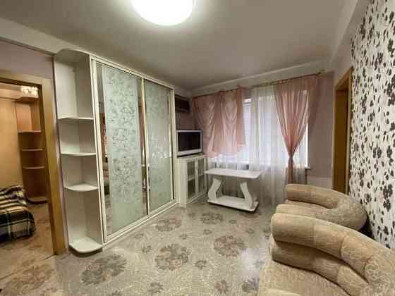 2-кімнатна, 43 м2, вул. Ісаакяна, 2, ст.м. Політехнічний інститут Киев