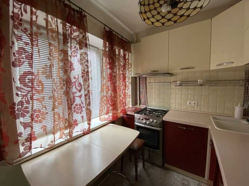 2-кімнатна, 43 м2, вул. Ісаакяна, 2, ст.м. Політехнічний інститут Київ - зображення 2