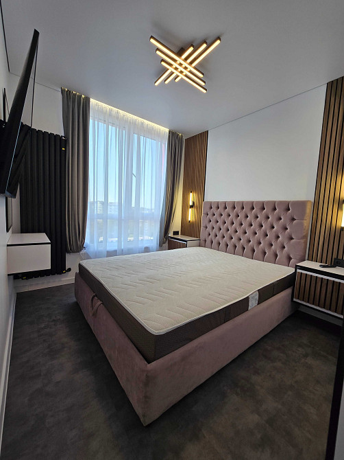 1,5-кім.кв. ЖК Фемілі Плаза, Крайківського Ивано-Франковск - изображение 1