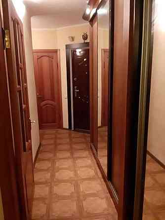 2 кімнатна, нас. пункт Стоянка, 10 км до метро Житомирська, власник Стоянка