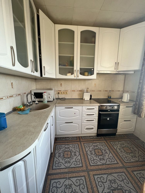 3 кімн пр Глушкова , 41 метро Теремки -3 хв Київ - зображення 1