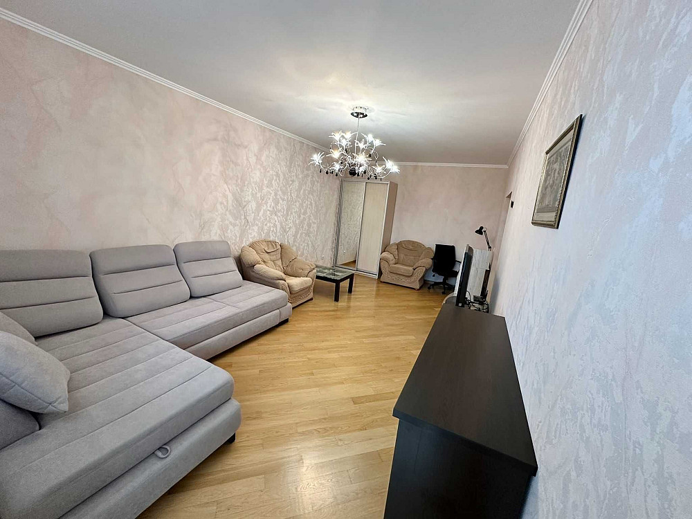 2к. квартира з чудовим ремонтом Турецьке містечко, Севастопольська пл. Київ - зображення 3