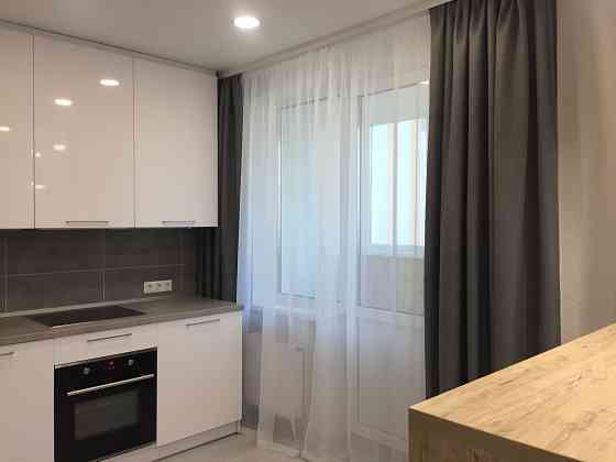 Оренда однокімнатної квартири на вул. Данченко, 32 (Подільській р-н) Киев