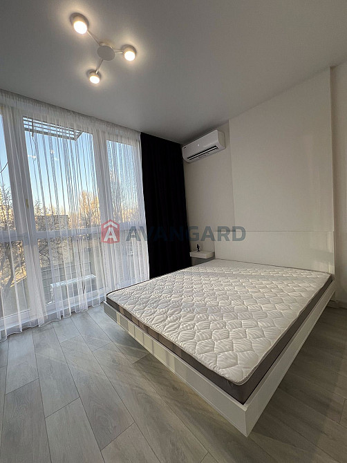 1-кім квартира, ЖК Метро парк, вул. Кам'янська 127, метро Вирлиця Київ - зображення 4