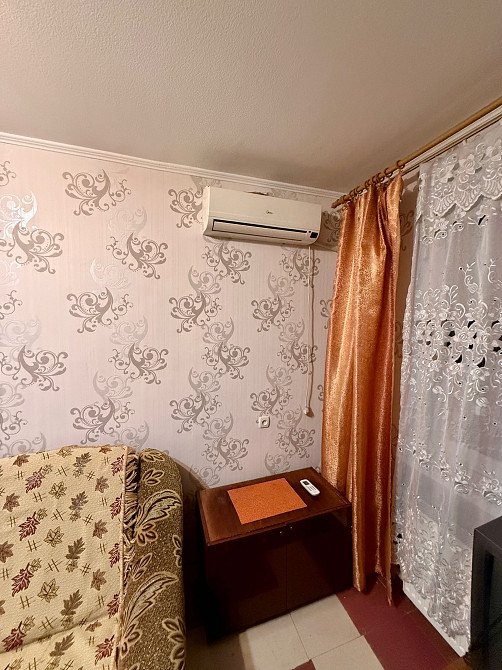 Антоновича 10Б низ пр. Александра Поля пакр Глобы центр Днепр - изображение 8