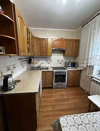 Оренда добротної квартири на Ревуцького 18-а Киев