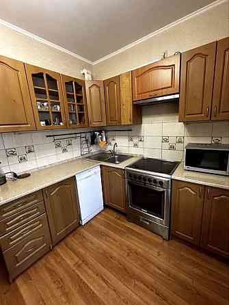 Оренда добротної квартири на Ревуцького 18-а Киев