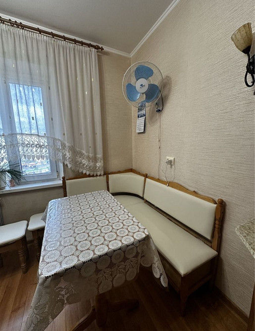 Оренда добротної квартири на Ревуцького 18-а Київ - зображення 3