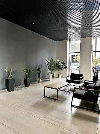 Продаж без% 2-к квартири ЖК Славутич метро 2 хв вул Зарічна Генератор Киев