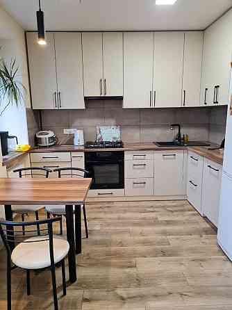 Продам 2 кімн. квартиру . 2/9 цегл. будинку.  РЕМОНТ. 46500 Кременчук