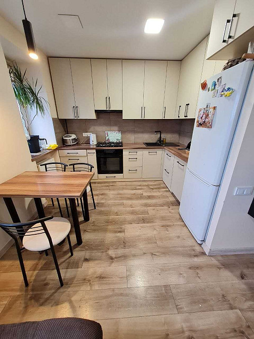 Продам 2 кімн. квартиру . 2/9 цегл. будинку.  РЕМОНТ. 46500 Кременчуг - изображение 2