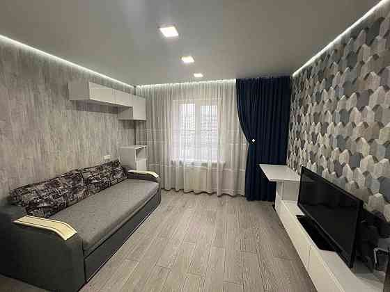 Продаж 3-к квартири з ремонтом 76м2, пр-т Червоної калини 38/10. Без % Киев