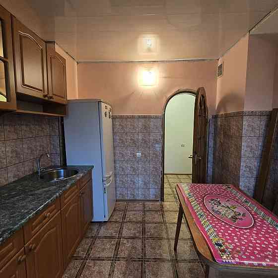 ДОБРОТНА 3 кімнатна квартира біля торгового центру Ивано-Франковск