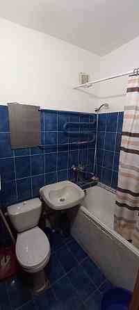 Продам 2х кiмн кв на Дарницькiй пл. Соборностi,1, газ,3 поверх Киев