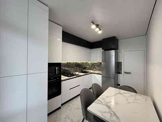 Перша здача , все нове , Трускавецька , новобудова , ванна , котел Львов