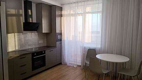 Сдам длительно 1-но комн квартиры в ЖК,, Реал парк,, Овидипольская дор Одесса