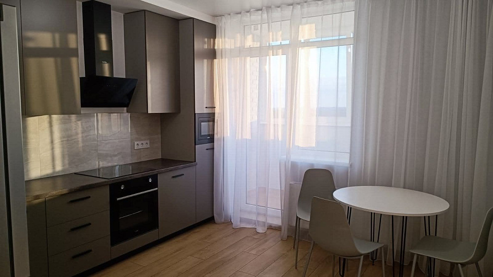 Сдам длительно 1-но комн квартиры в ЖК,, Реал парк,, Овидипольская дор Одесса - изображение 1