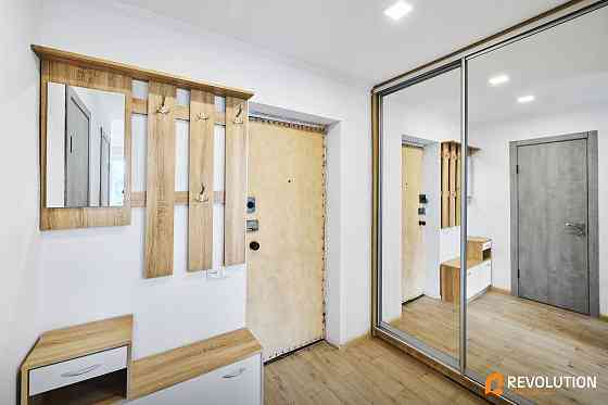 Без% Голосіївській район, вул. Феодосійська, буд. 4 Киев