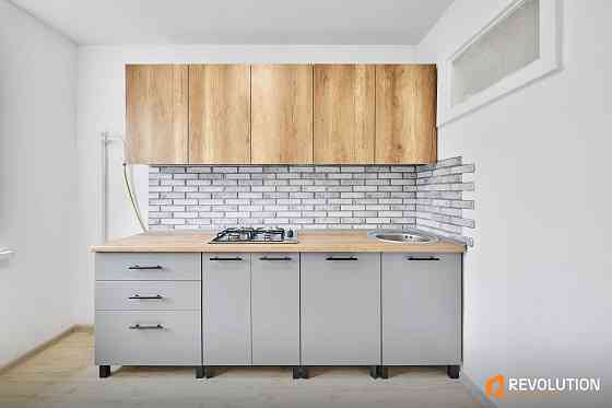 Без% Голосіївській район, вул. Феодосійська, буд. 4 Киев