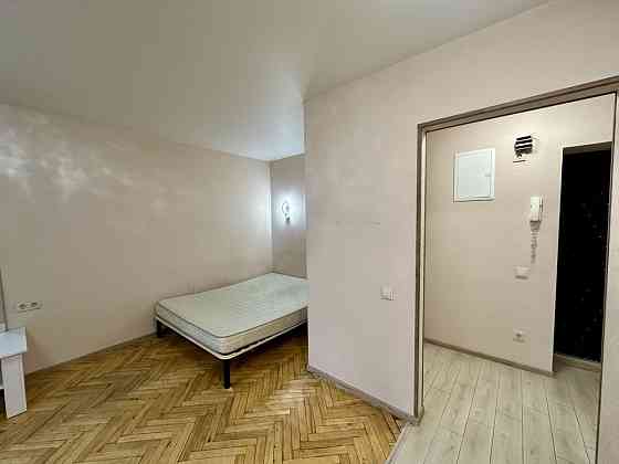 Продам 1 к квартира  в сталінці  Багговутівська Центр Киев