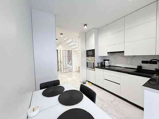 Продаж 3 кім. квартири з ремонтом по вул. Пимоненка ЖК Аурум Сіті Львов