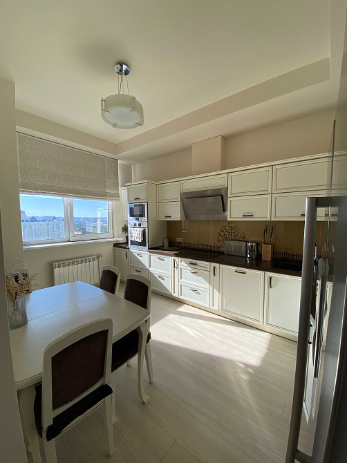 Продаж  3к квартири(92м.кв)Панорамний вид.5 хв від м.Чернігівська Київ - зображення 1