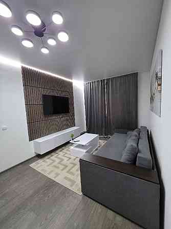 Трикімнатна квартира з АГО Кам`янське (Запорізька обл.)