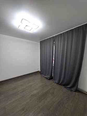 Трикімнатна квартира з АГО Кам`янське (Запорізька обл.)