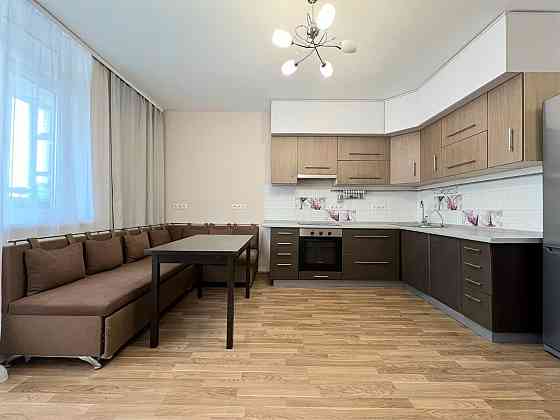 Саперно-Слобідська 24, м. Деміївська, 1 кімнатна 52м2, 9пов Киев