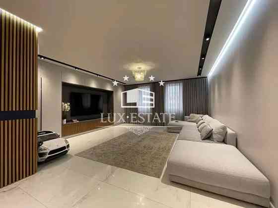 Без% Аренда 3-комнатной двухуровневой квартиры в ЖК София City Вишневе