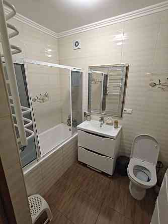 Оренда 3-кімнатної квартири в новобудові + гараж і підвал Черновцы