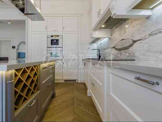 Аренда  4-к квартиры  11 м2 ЖК Французский квартал 2  Центр Киев