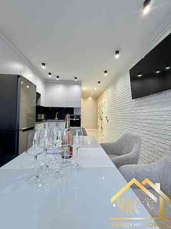 Продаж / Квартира / вул. Єдності, Крюківщина Крюківщина