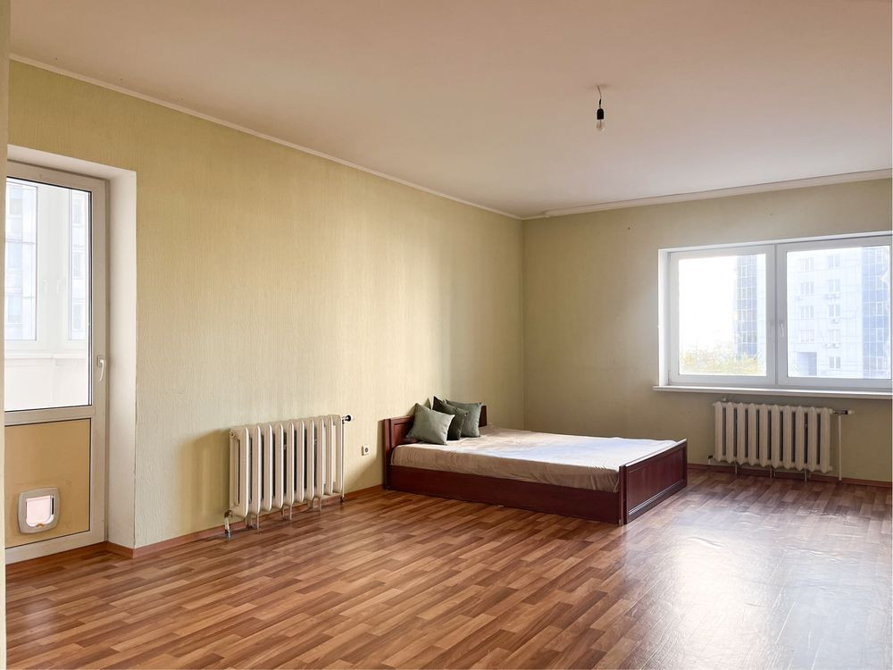 136м², Срібнокільська 2а, кімната кожному, черг у ванну не буде Киев - изображение 1