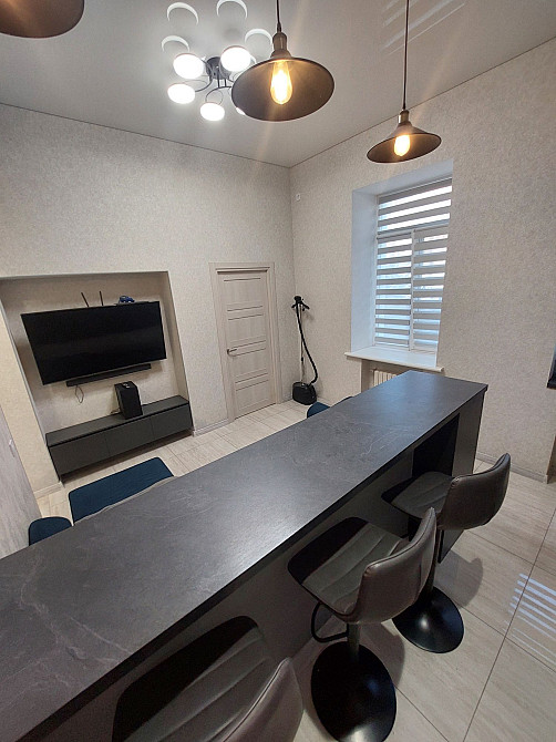 Центр Двокімнатна квартира Миколаїв - зображення 8