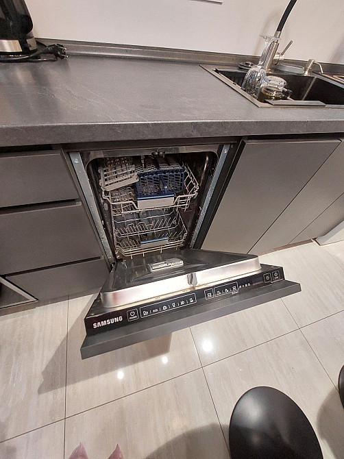 Центр Двокімнатна квартира Миколаїв - зображення 5